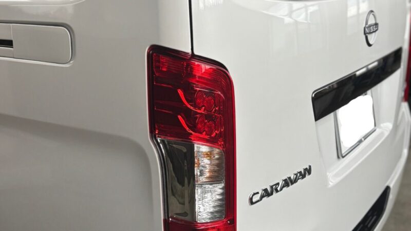 日産【キャラバン】現行モデル　ボディカラー　　 